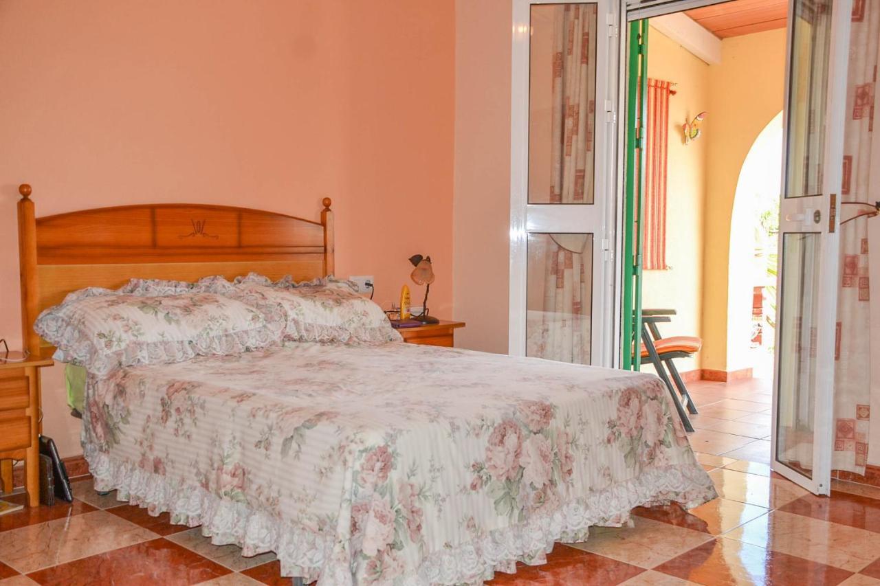 Traumhaus Fuer 6 Personen Mit Spektakulaerem Privaten Pool Und Schoenem Ausblick In Die Natur Hozanejos 外观 照片
